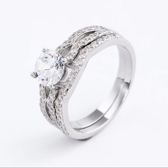 ✨2 Piece Knot Wedding Set✨ - Picture 3 of 10